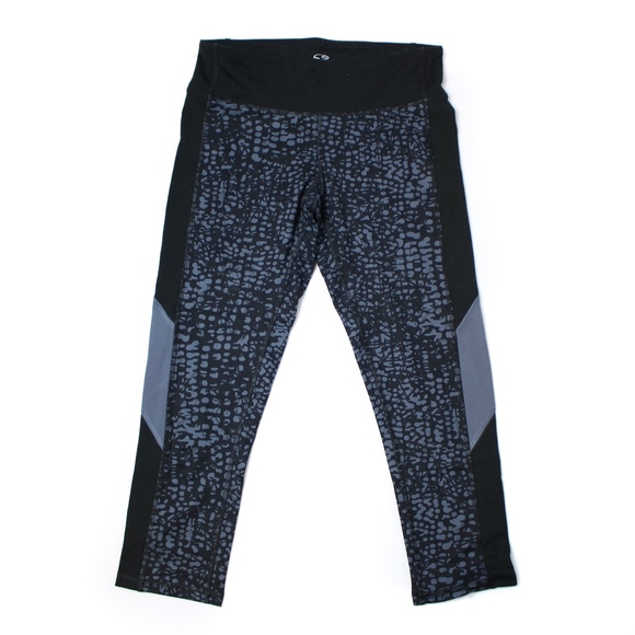 Champion Pants - Champion Duodry Black Animal Print Crop Pants S
